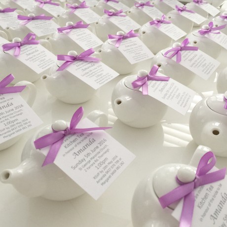 Mini teapot bonbonniere