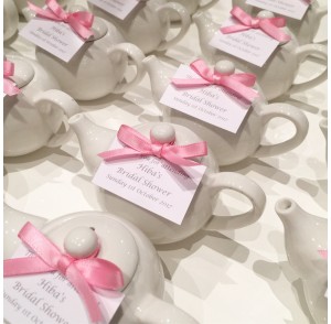 Mini teapot bonbonniere