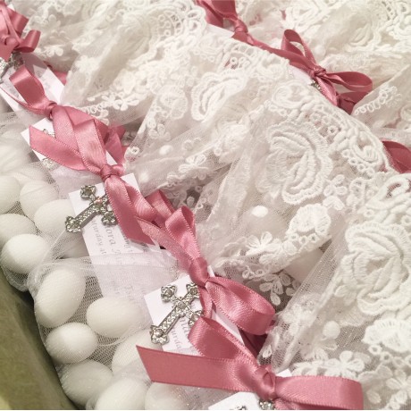 White lace bonbonniere bags with cross