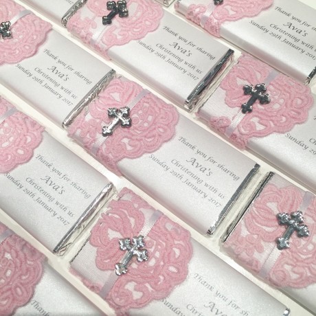 Pink lace chocolate bar bonbonniere