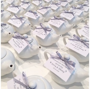 Mini teapot bonbonniere