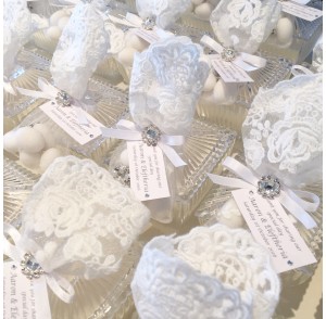 Decorative ribbed lace trinket candle bonbonniere