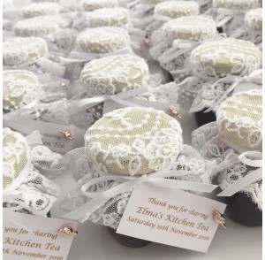 Lace covered jam jar bonbonniere