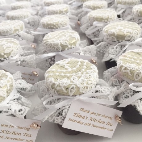 Lace covered jam jar bonbonniere